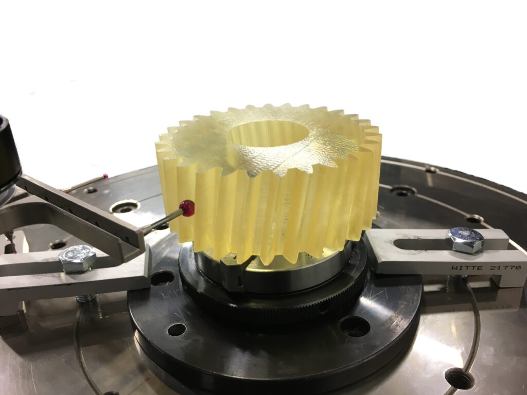 Schrägverzahnung: Messung in Zweiflankenanlage